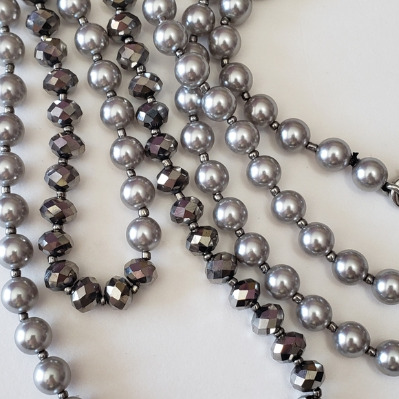 Ann Taylor Silver Tone Faux Pearl And Silver Tone Beaded Necklace - Picture 7 of 13